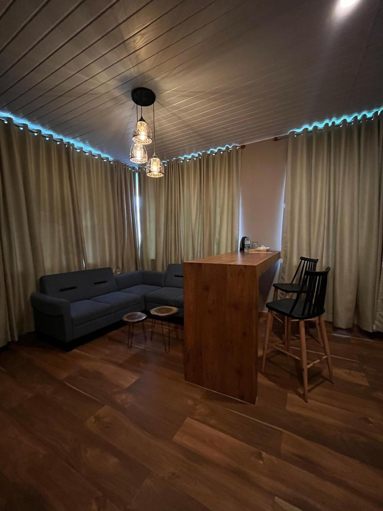 Misty Courtyard Resort Chinnakanal Εξωτερικό φωτογραφία