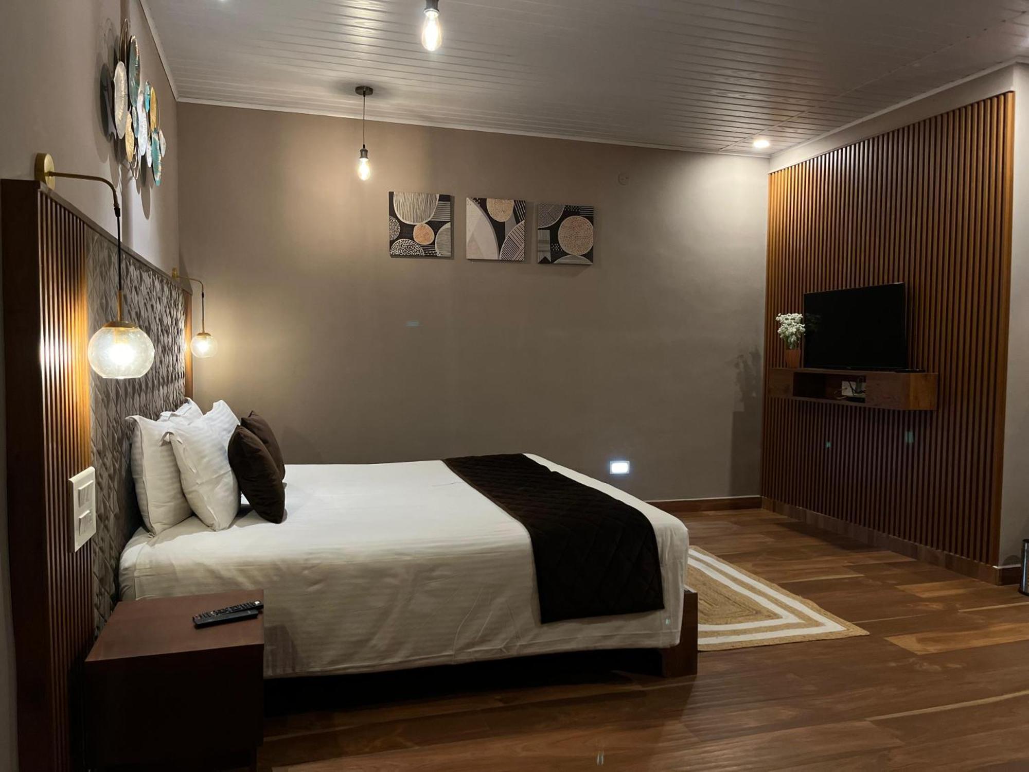 Misty Courtyard Resort Chinnakanal Εξωτερικό φωτογραφία