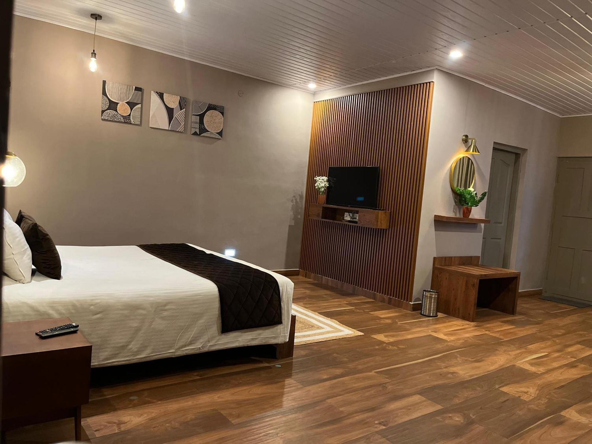 Misty Courtyard Resort Chinnakanal Εξωτερικό φωτογραφία