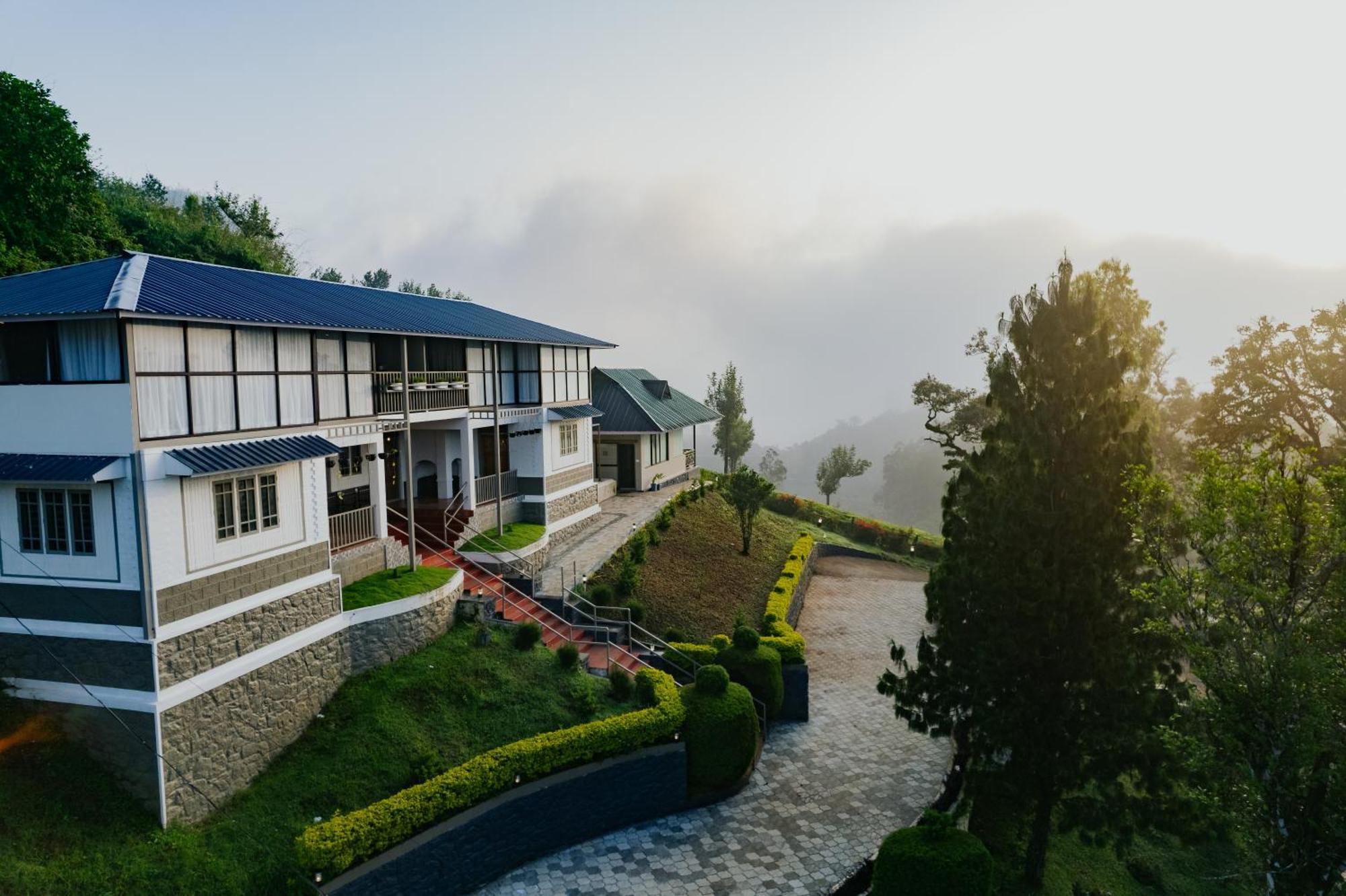 Misty Courtyard Resort Chinnakanal Εξωτερικό φωτογραφία